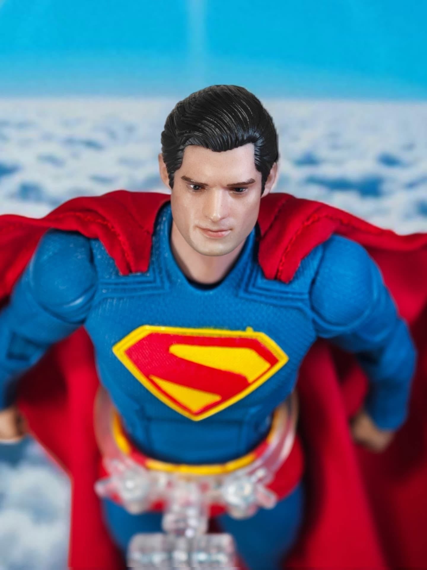 SUPERMAN (con Krypto) (versión Deluxe) - Figura Coleccionable