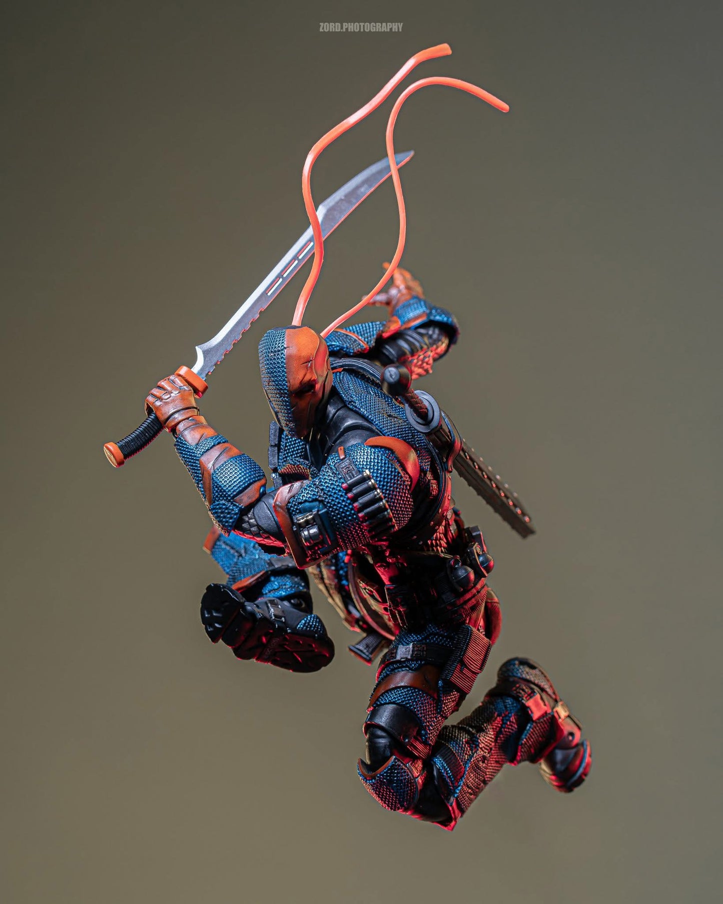 DEATHSTROKE - Batman: Arkham Knight - LPZZ DC002 - Figura Coleccionable