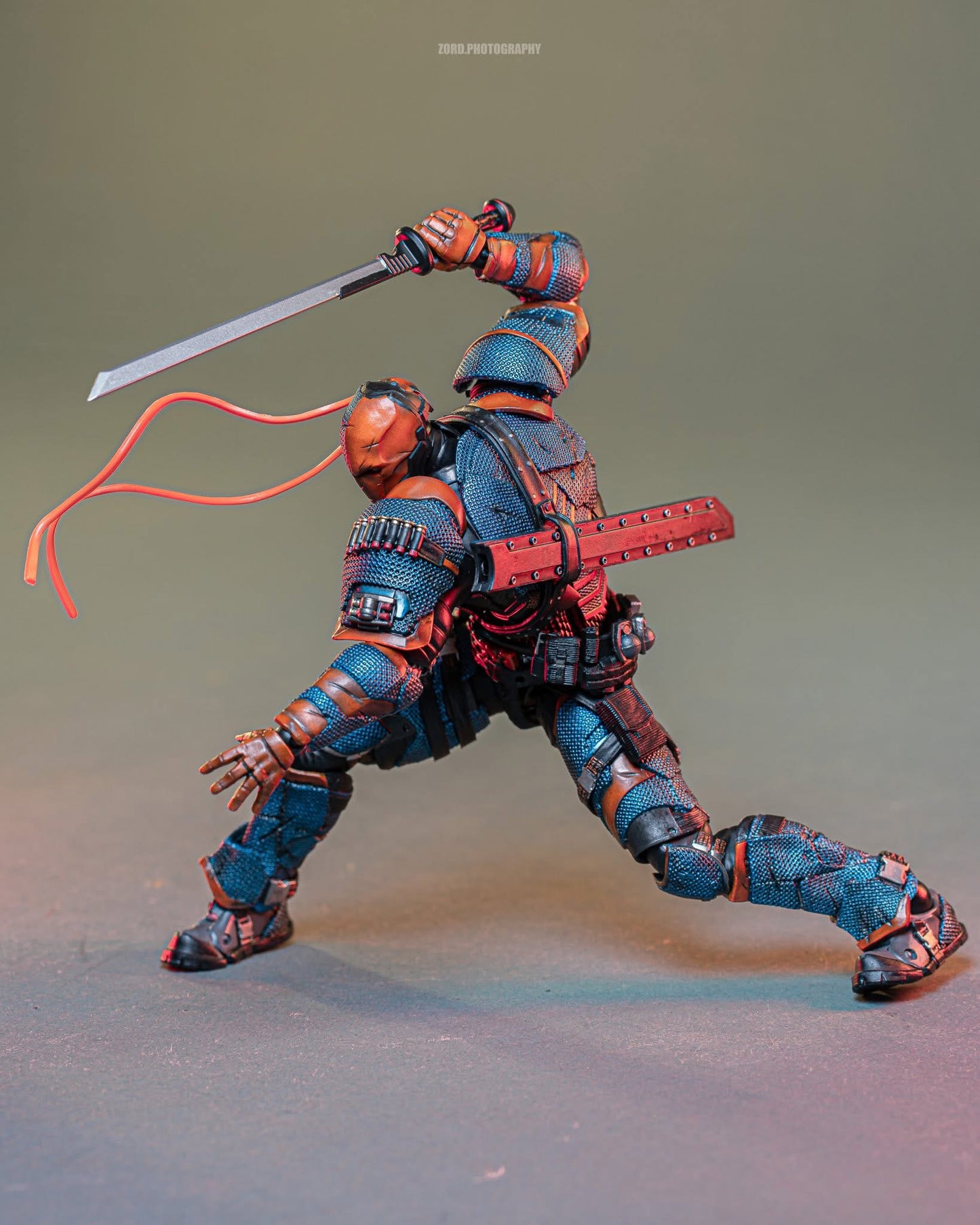 DEATHSTROKE - Batman: Arkham Knight - LPZZ DC002 - Figura Coleccionable