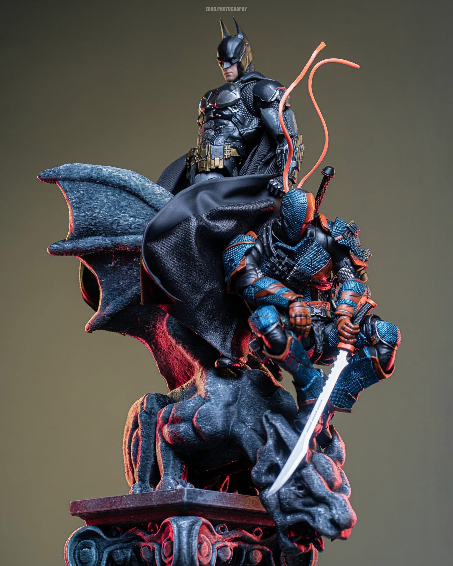 DEATHSTROKE - Batman: Arkham Knight - LPZZ DC002 - Figura Coleccionable