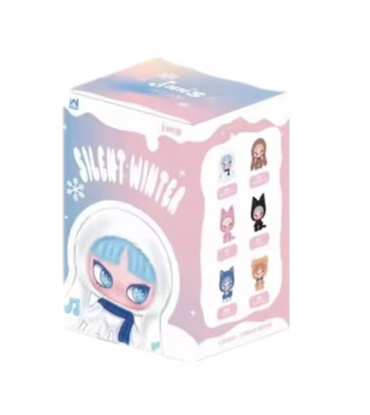 SILENT WINTER - INN´S Plush Serie - Colgante de Peluche / Caja Misteriosa
