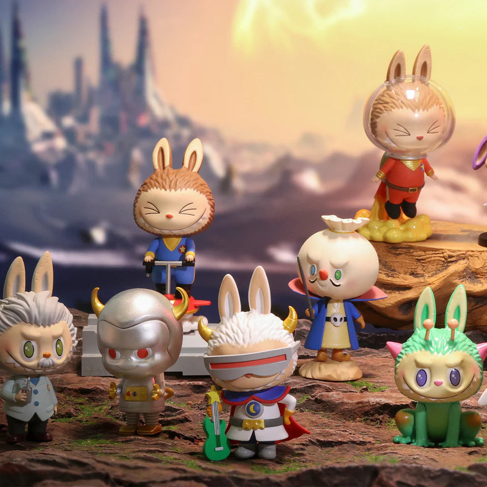 THE MONSTERS Space Adventures Series - Figura Coleccionable / Caja Misteriosa