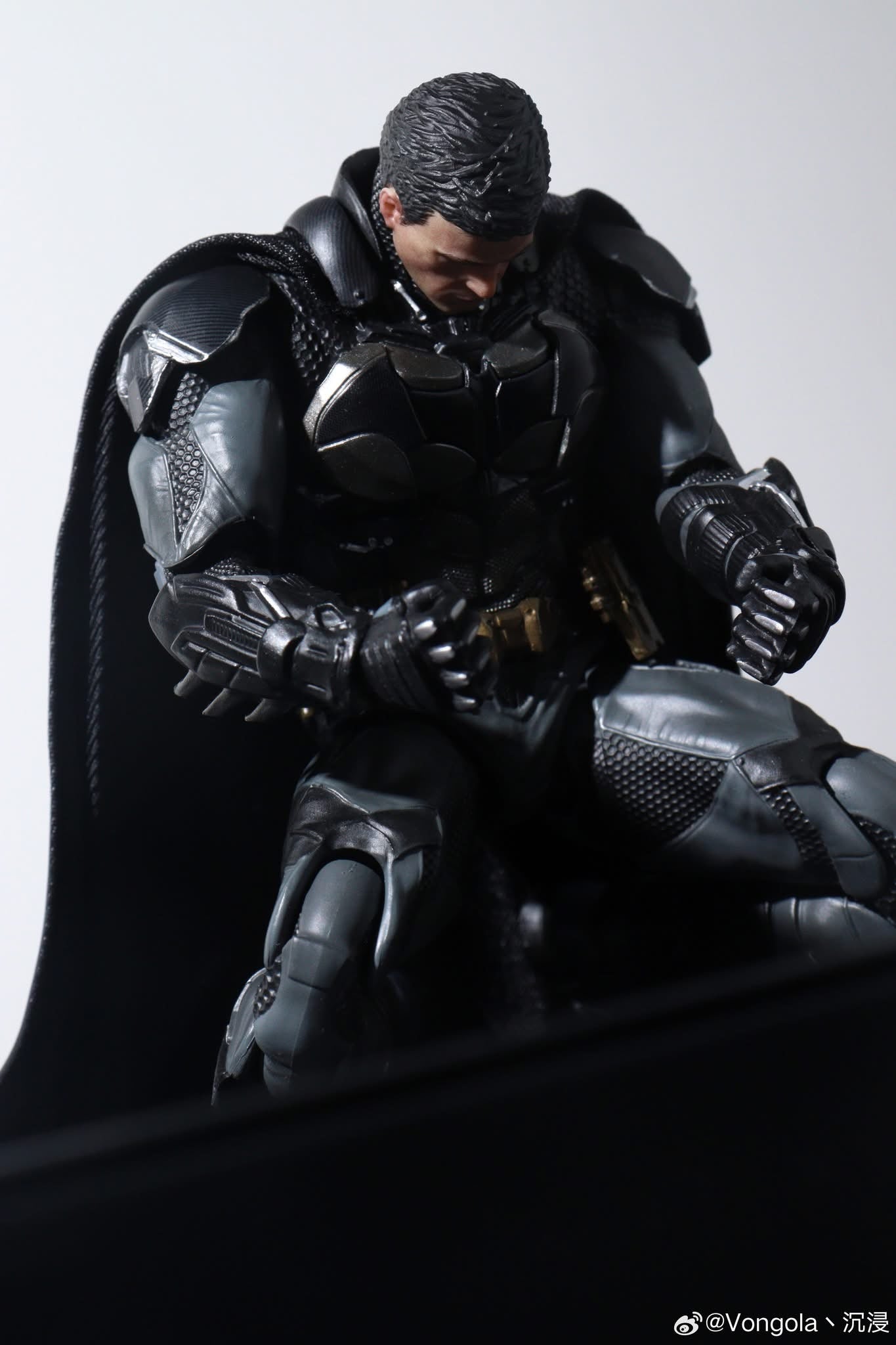 BATMAN - Arkham Knight V8.04 - LPZZ DC001 - Figura Coleccionable