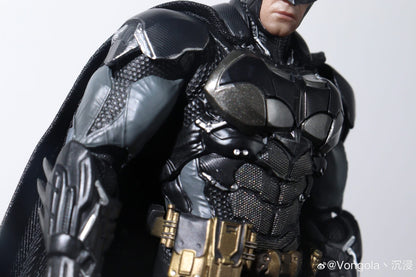 BATMAN - Arkham Knight V8.04 - LPZZ DC001 - Figura Coleccionable