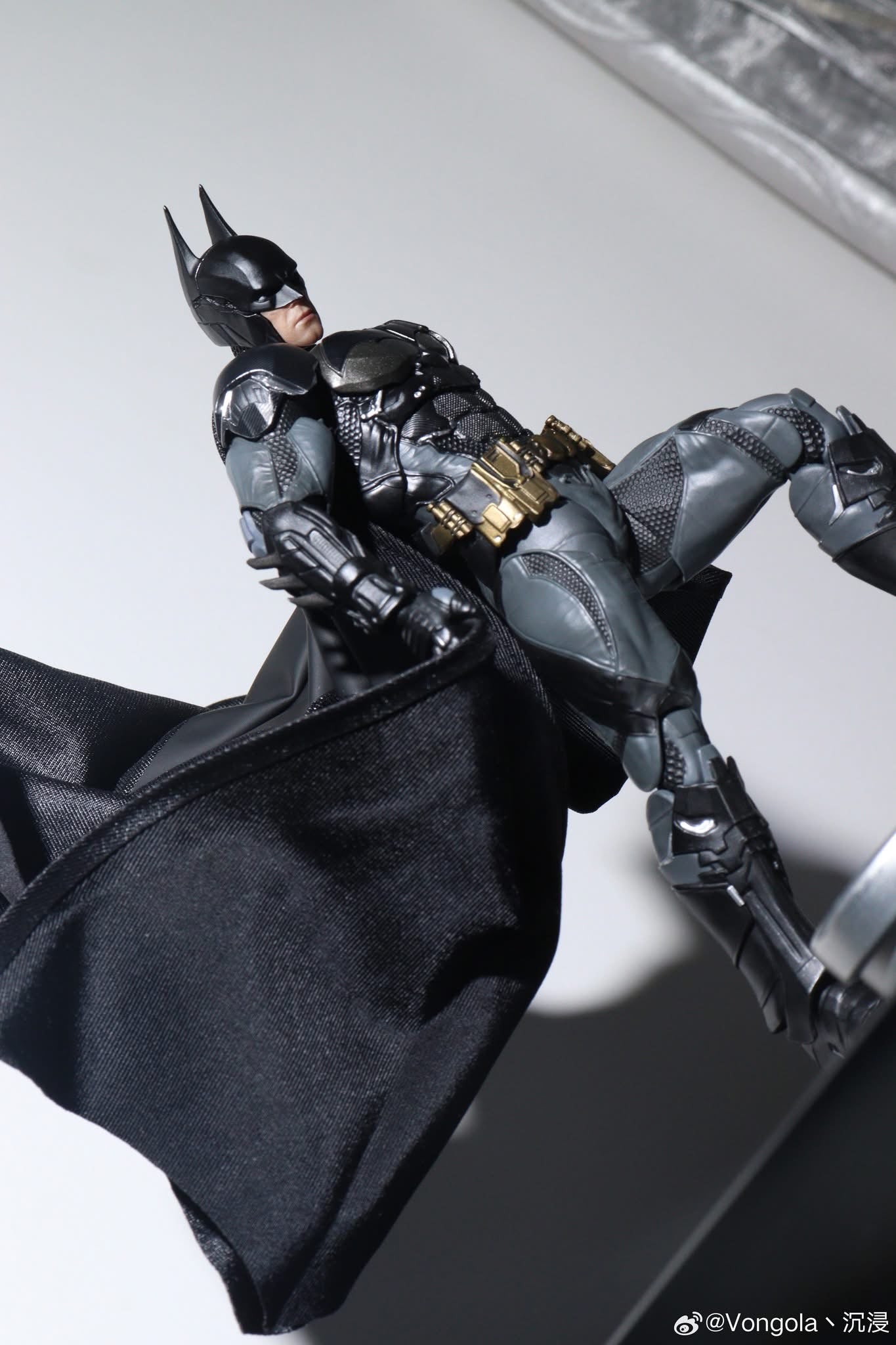 BATMAN - Arkham Knight V8.04 - LPZZ DC001 - Figura Coleccionable