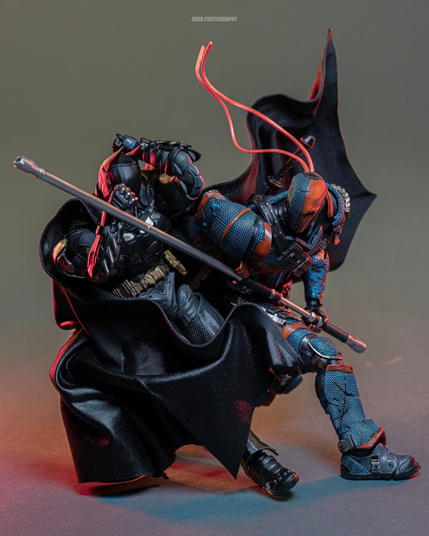 DEATHSTROKE - Batman: Arkham Knight - LPZZ DC002 - Figura Coleccionable