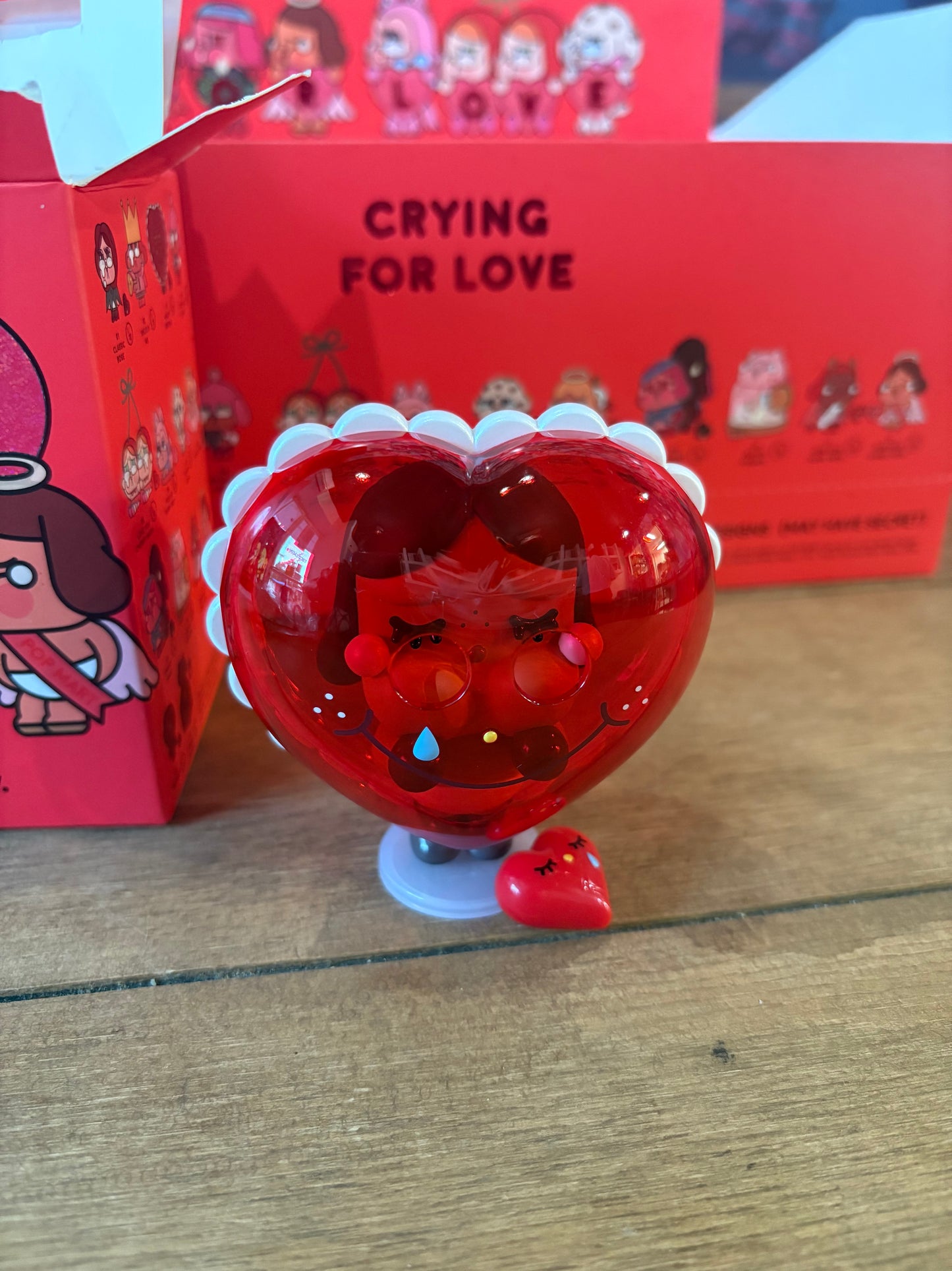 [EN STOCK] Figura Cry Baby - Crying For Love Serie (Blind Box) marca POP MART (10 cm)